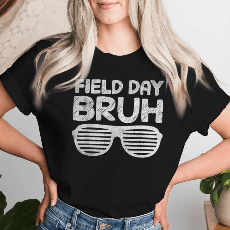 Field Day Bruh Fun Day Field Trip Vintage Student Teacher Women T-shirt Gifts for Her