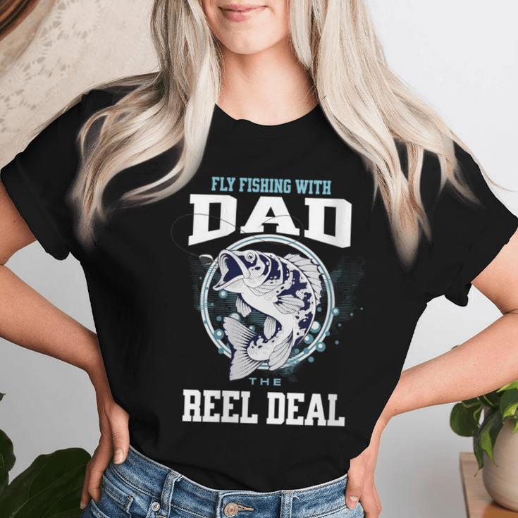 I Am Fishing With Dad The Reel Deal Fathers Day Vintage Women T-shirt Gifts for Her