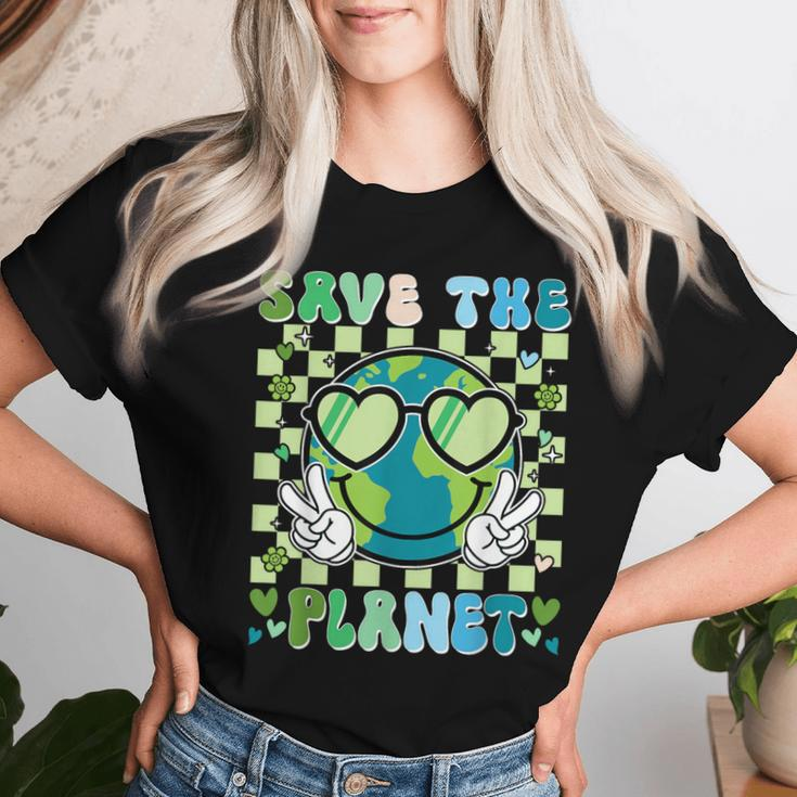 Save The Planet Smile Face Boy Girl Teacher Earth Day Women T-shirt Gifts for Her