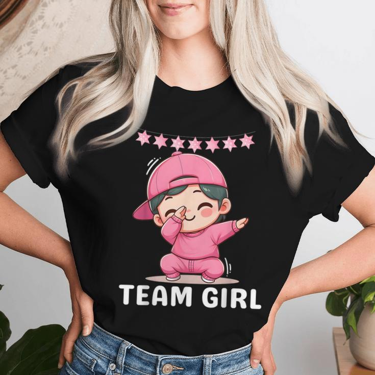 Gender Reveal Party Team Girl Dabbing Cute Baby Pink Teams Women T-shirt Gifts for Her
