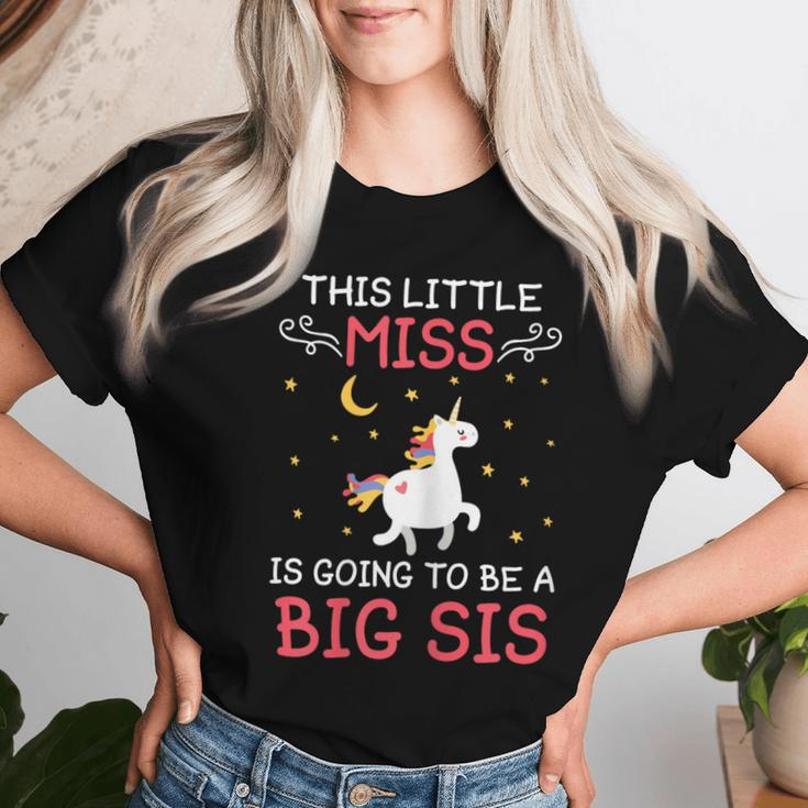 This Girl Becomes Big Sister Women T-shirt Gifts for Her