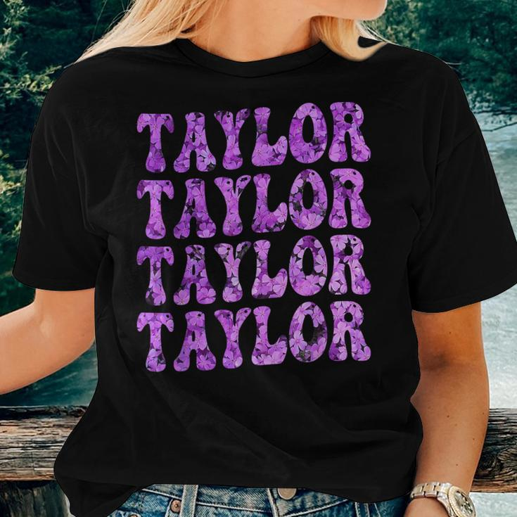 Girl Retro Taylor First Name Personalized Groovy Distressed Women T-shirt Gifts for Her