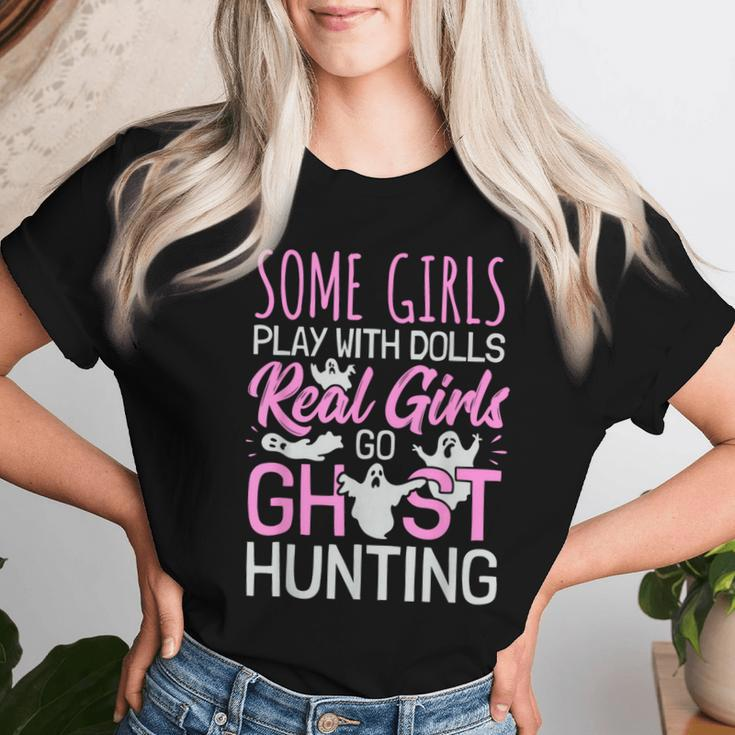 Girls Ghost Hunting Female Paranormal Investigator Women T-shirt Gifts for Her