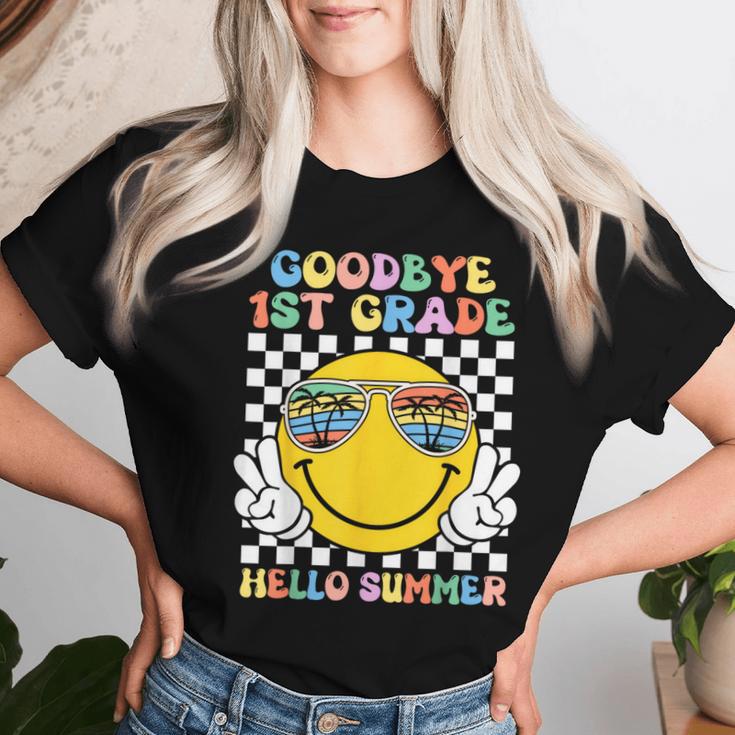 Goodbye 1St Grade Hello Summer Groovy First Grade Graduation Women T-shirt Gifts for Her