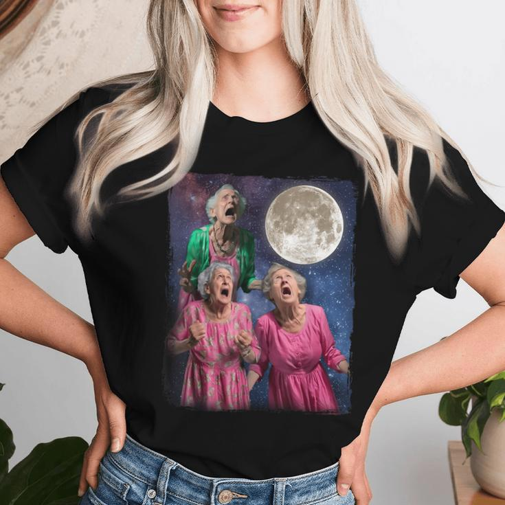 Grandma Howling At Moon Three Granny Moon Women T-shirt Gifts for Her