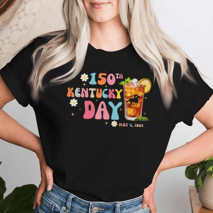 Groovy It's Derby 150 Yall Horse Racing 150Th Derby Day Women T-shirt Gifts for Her