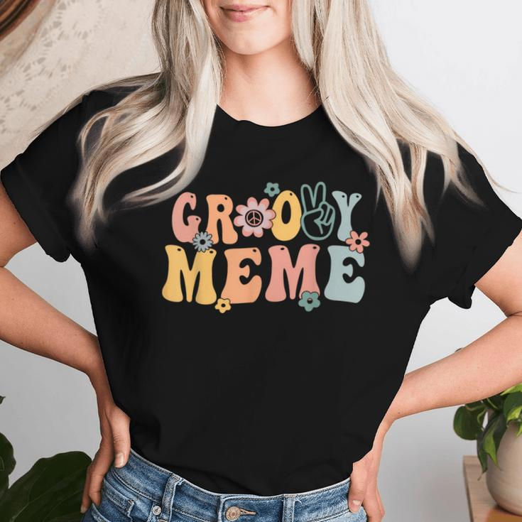Groovy Meme Retro Mom Family Matching Mother's Day Women T-shirt Gifts for Her