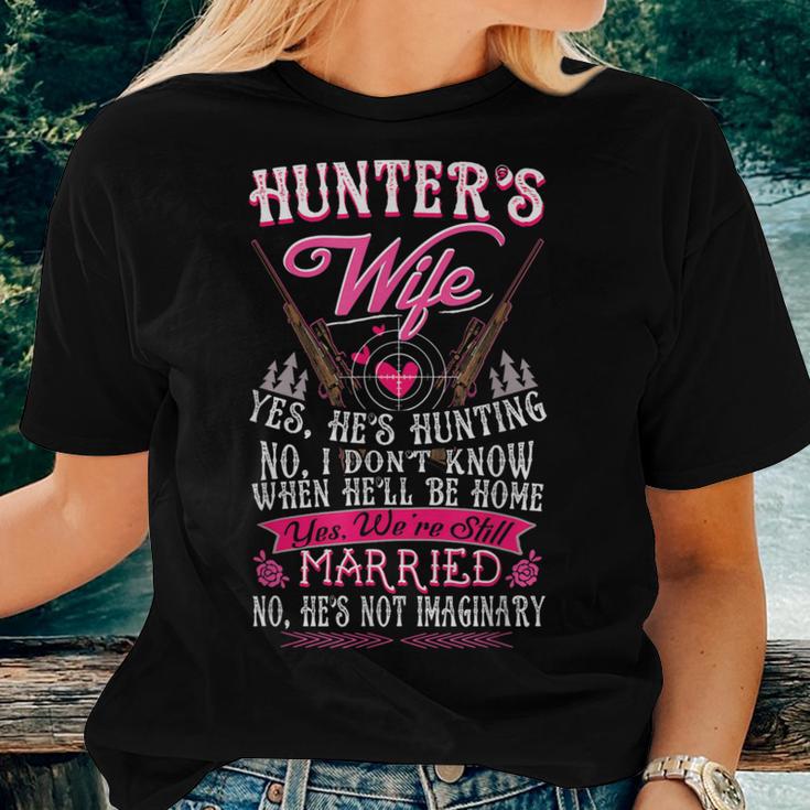 Hunter's Wife Yes He's Hunting Deer For Her Women T-shirt Gifts for Her