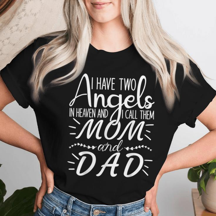 Ich Habe Zwei Engel Im Himmel Und Ich Nenne Sie Mama Und Papa T-shirt Frauen Geschenke für Sie