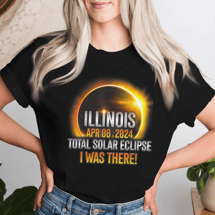 Illinois Solar Eclipse 2024 Usa Totality Women T-shirt Gifts for Her
