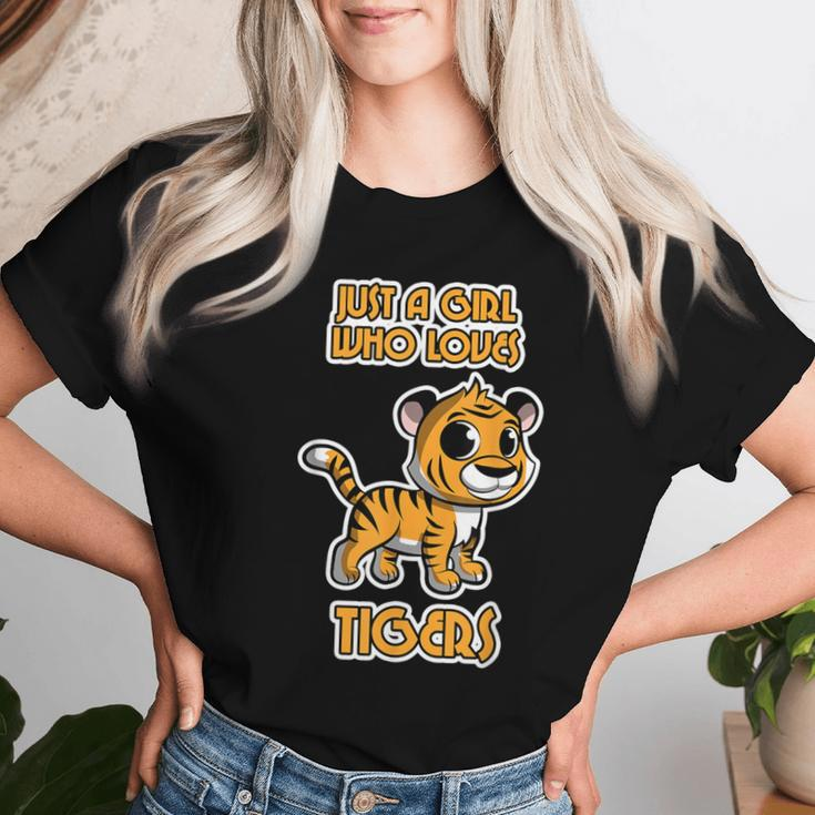 Just A Girl Wo Loves Tigers Tigercat Tiger Women T-shirt Gifts for Her