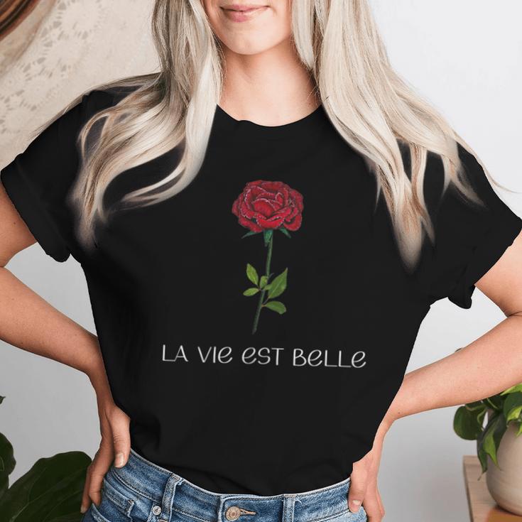 Laie Est Belle Red Rose Retro Flower Soft Grunge Aesthetic T-shirt Frauen Geschenke für Sie