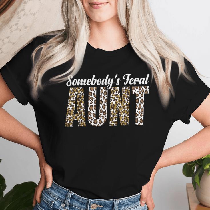 Leopard Auntie Aunt Baby Announcement Women T-shirt Gifts for Her