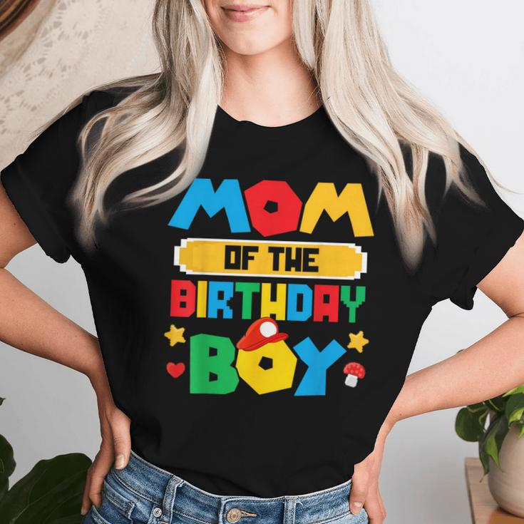Mom Of The Birthday Boy Game Gaming Mom And Dad Family Women T-shirt Gifts for Her