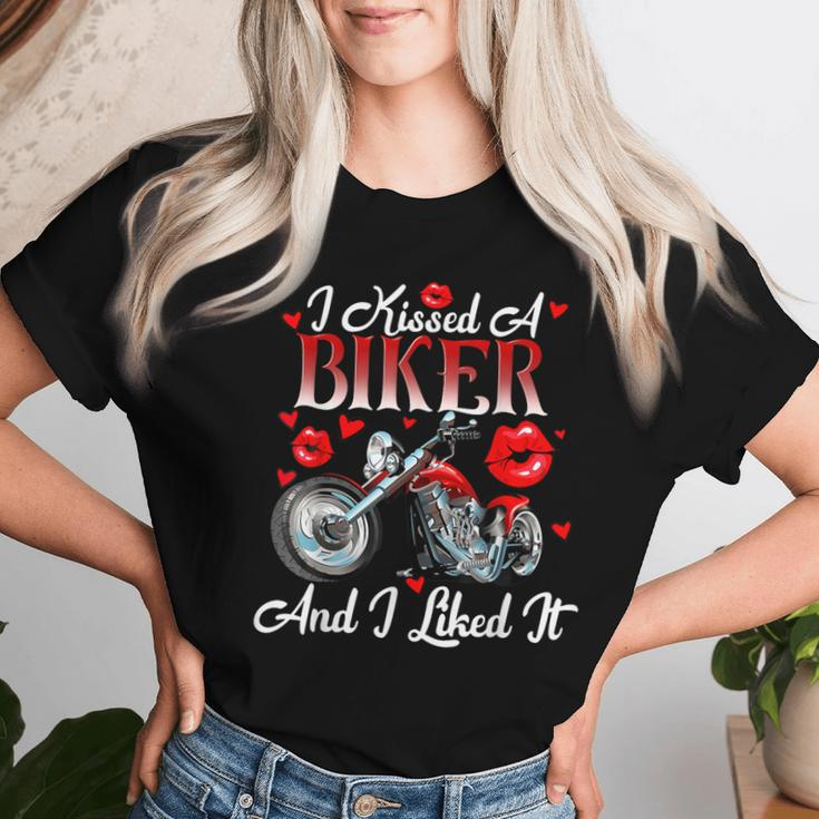 Motorcyle Girl Wife I Kissed A Biker And I Liked It Women T-shirt Gifts for Her