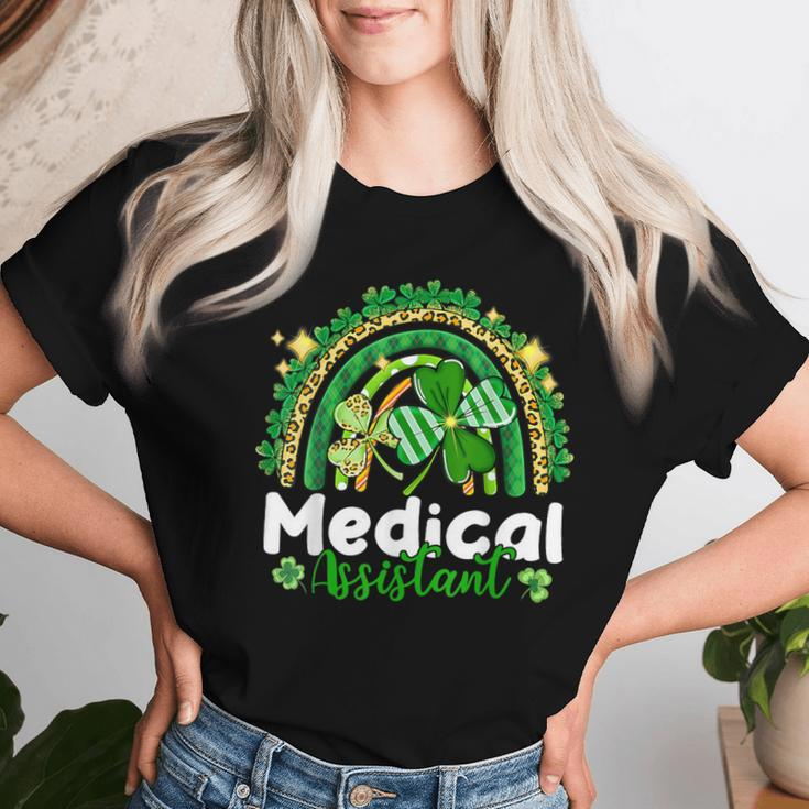 One Lucky Medical Assistant Rainbow St Patrick's Day Women T-shirt Gifts for Her