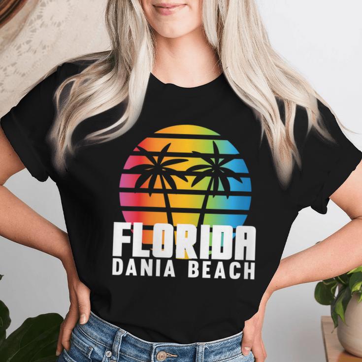 Original Dania Beach Retro Sunset Fl Beach Lifestyle Dania Women T-shirt Gifts for Her