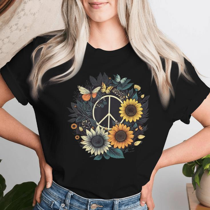 Peace Sign Love Sunflower On 60S 70S Sunflower Hippie Women T-shirt Gifts for Her