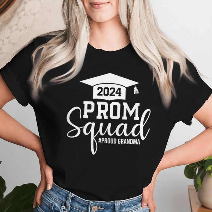 Prom Squad 2024 Graduation Prom Class Of 2024 Proud Grandma Women T-shirt Gifts for Her