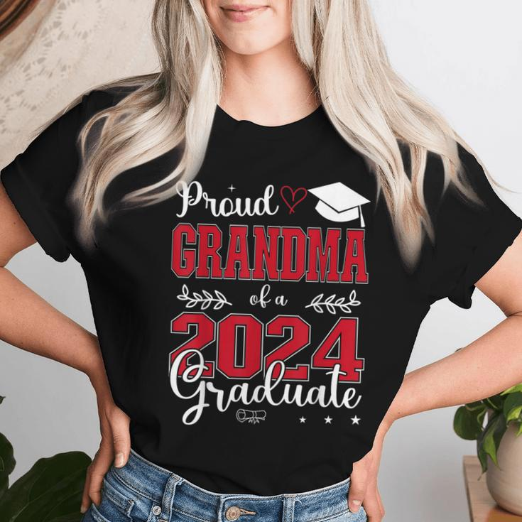 Proud Grandma Of A Class Of 2024 Graduate For Graduation Women T-shirt Gifts for Her