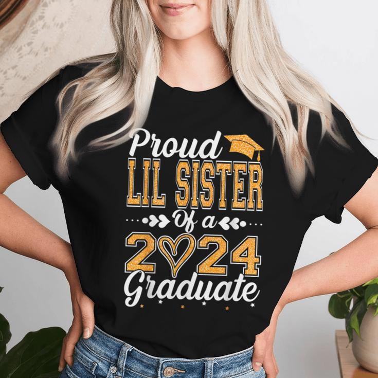 Proud Lil Sister Of A Class Of 2024 Graduate Graduation Women T-shirt Gifts for Her