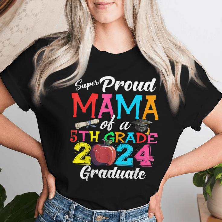 Proud Mama Of A Class Of 2024 5Th Grade Graduate Women T-shirt Gifts for Her