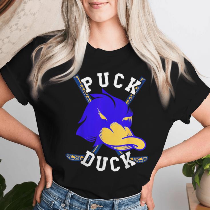 Puck Duck Hockey Sobre Hielo Palos Jugar Hockey Sobre Hielo Deporte En Equipo Camiseta de mujer Regalos para ella