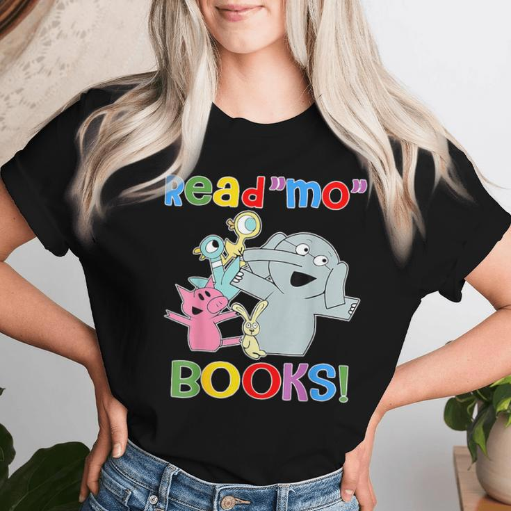 Read Mo Book Cute School Teacher Librarian Elephant Pigeon Women T-shirt Gifts for Her