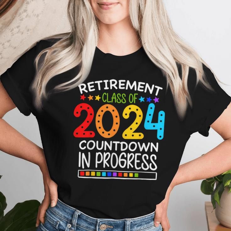 Retirement Class Of 2024 Teacher Countdown Loading Teacher Women T-shirt Gifts for Her