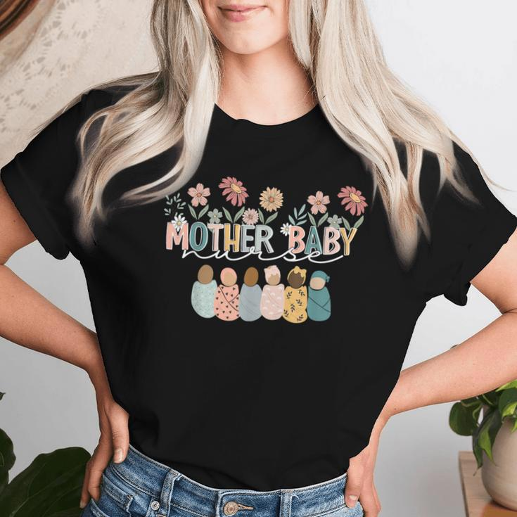 Retro Floral Mother Baby Nurse Nurse Week Women T-shirt Gifts for Her