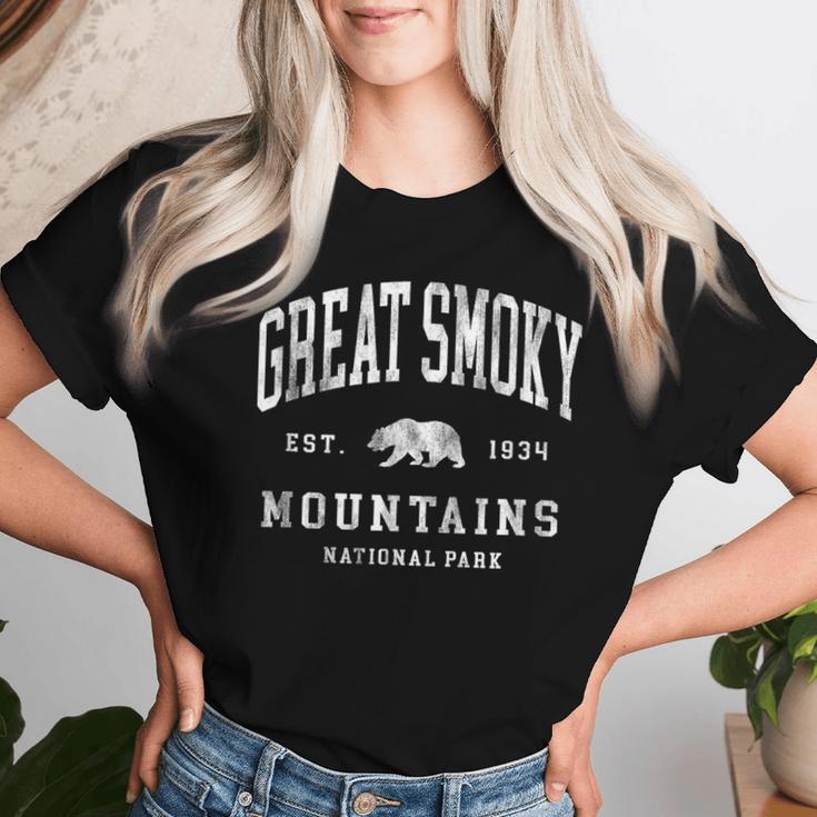 Retro Great Smoky Mountains National Park Hiking Women T-shirt Gifts for Her