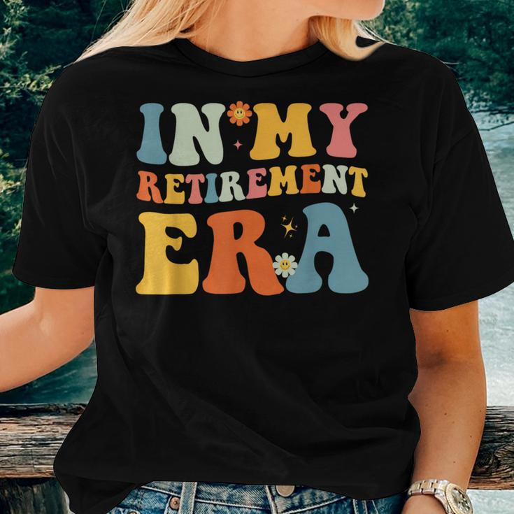 Retro Groovy In My Retirement Era Teacher Retired 2024 Women T-shirt Gifts for Her