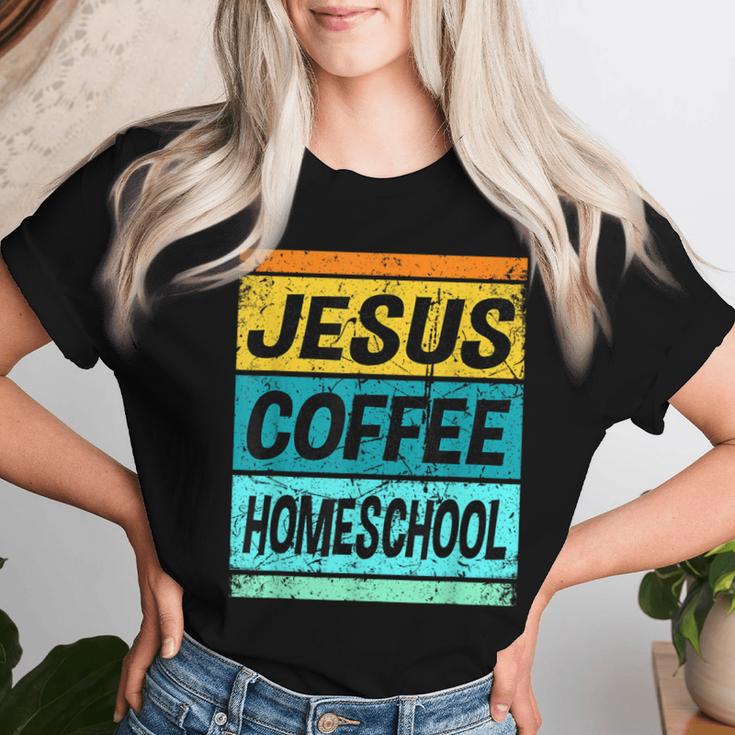 Retro Homeschool Mama Jesus Coffee Homeschool Damen T-shirt Frauen Geschenke für Sie