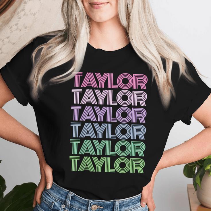 Retro Taylor Girl Boy First Name Personalized Groovy Bday Women T-shirt Gifts for Her