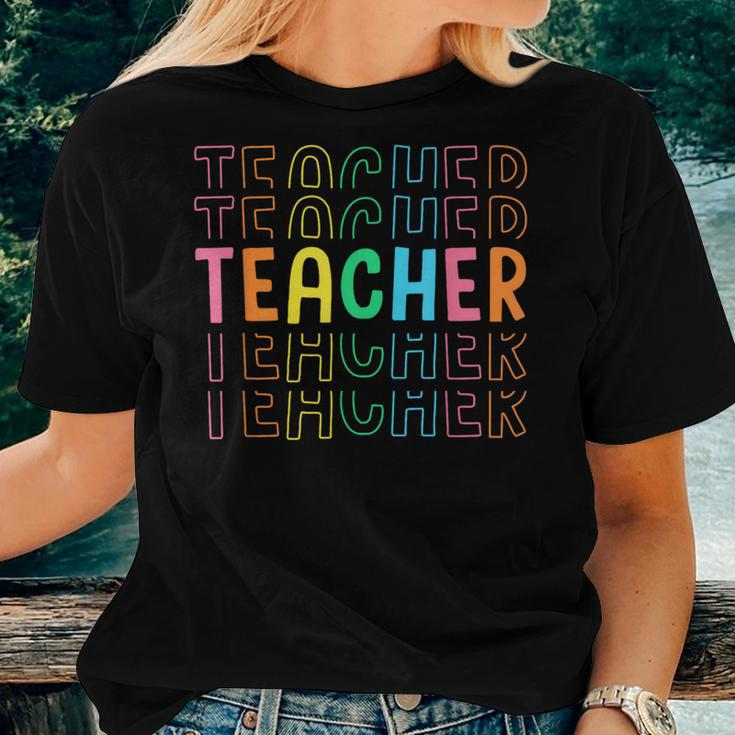 Retro Teacher Colorful Elementary School Teachers Women Women T-shirt Gifts for Her
