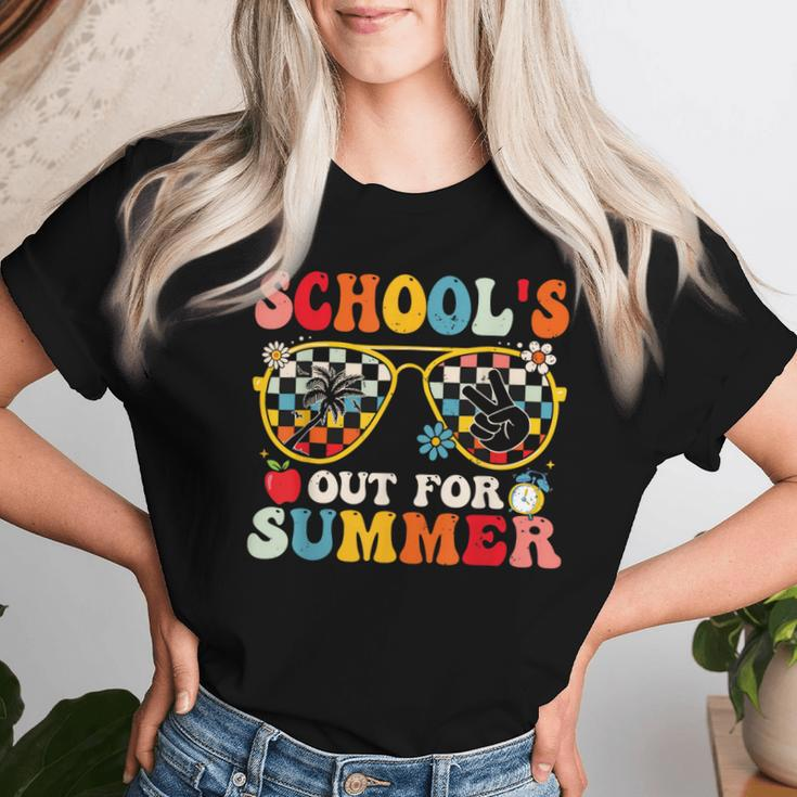 Schools Out For Summer Groovy Last Day Of School Teacher Women T-shirt Gifts for Her