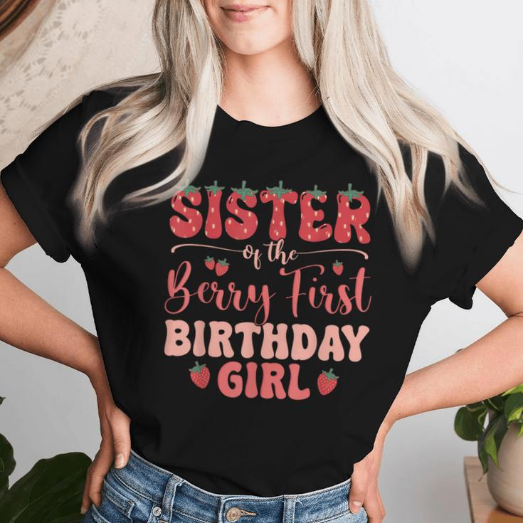 Sister Of The Berry First Birthday Girl Strawberry Family Women T-shirt Gifts for Her