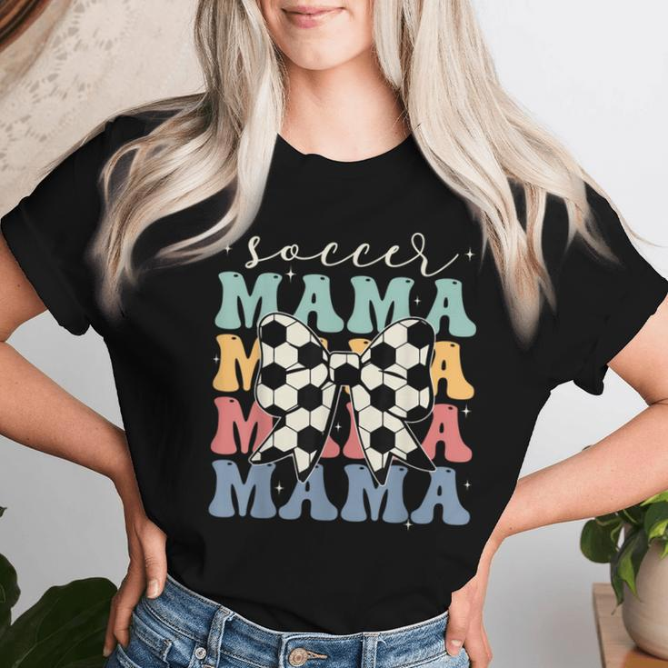 Soccer Mama Retro Groovy Soccer Softball Mom Women T-shirt Gifts for Her