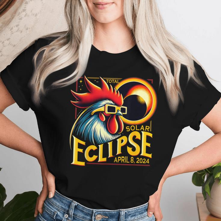 Solar Eclipse April 04 2024 Chicken Total Solar Eclipse 2024 Women T-shirt Gifts for Her