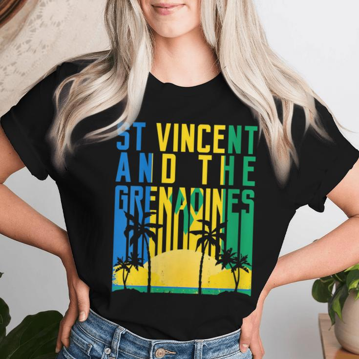 St Vincent And The Grenadines Retro 70S 80S Vintage Women T-shirt Gifts for Her