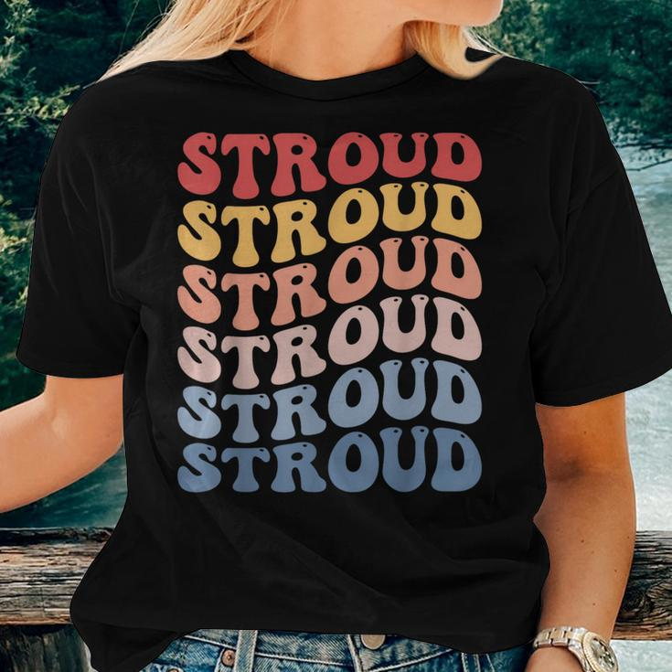 Stroud City Groovy Retro Women T-shirt Gifts for Her
