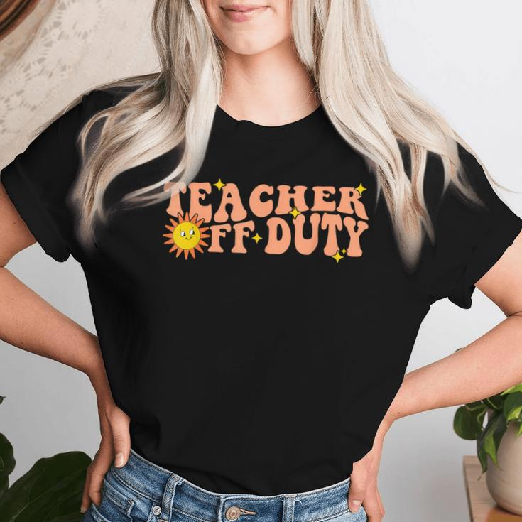 Summer Teacher Off Duty Retro Groovy Last Day Of School Women T-shirt Gifts for Her