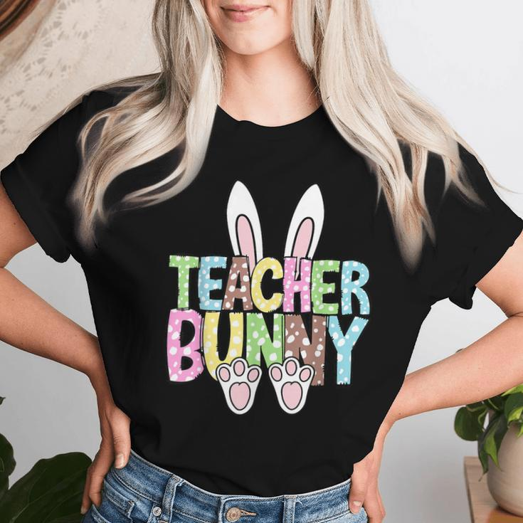 Teacher Bunny Reading Teacher Easter Spring Women T-shirt Gifts for Her