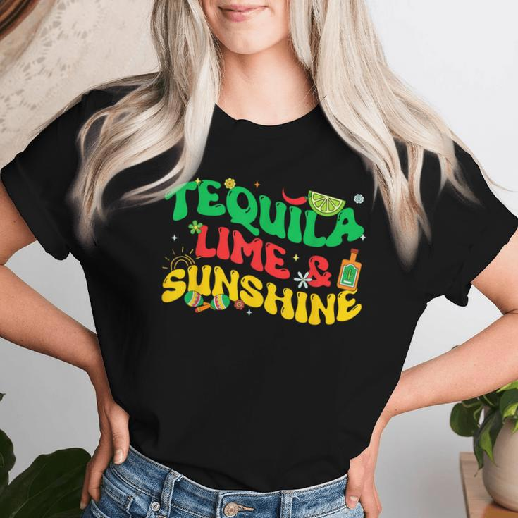 Tequila Lime Sunshine Retro Groovy Cinco De Mayo Drinking Women T-shirt Gifts for Her