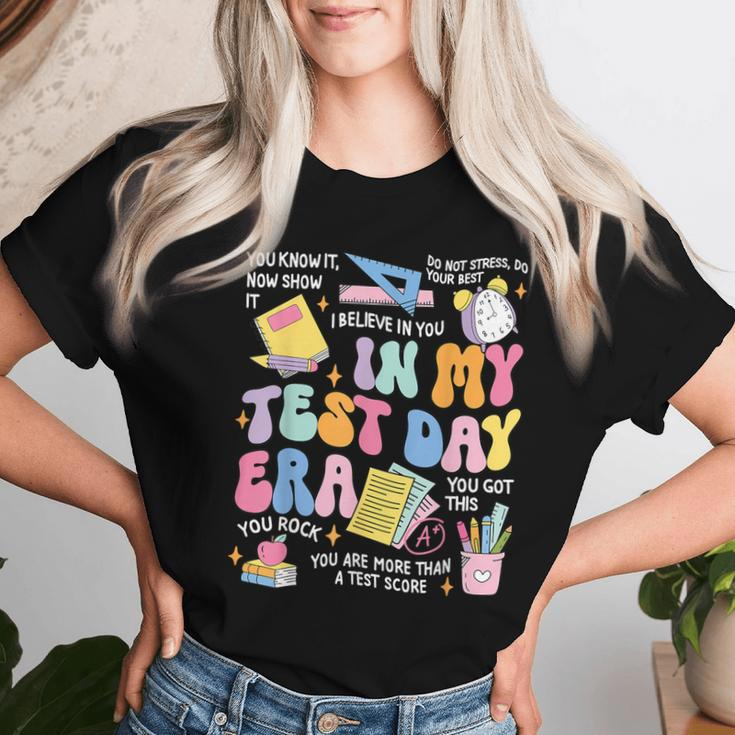 In My Test Day Era Retro Groovy Testing Day Teacher Student Women T-shirt Gifts for Her