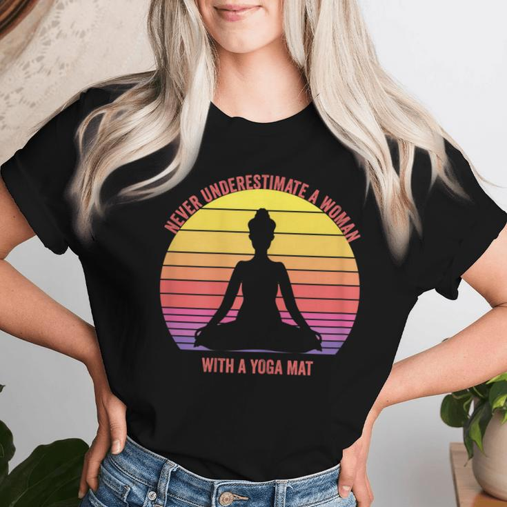 Never Underestimate A Woman With A Yoga Mat Retro Vintage Women T-shirt Gifts for Her