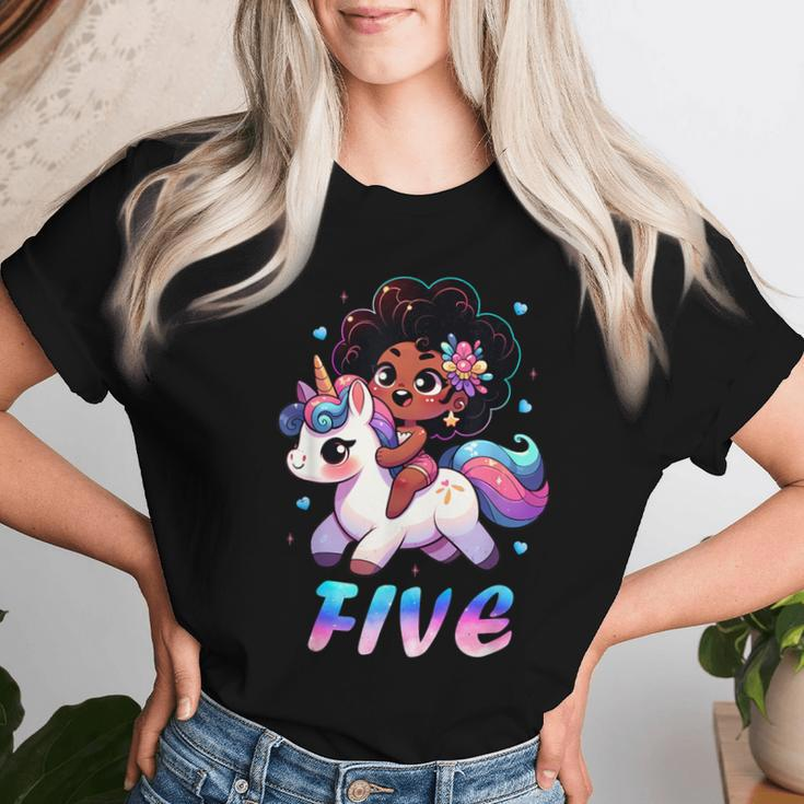 Unicorn 5Th Birthday 5 Years Old Black Girl African American Women T-shirt Gifts for Her