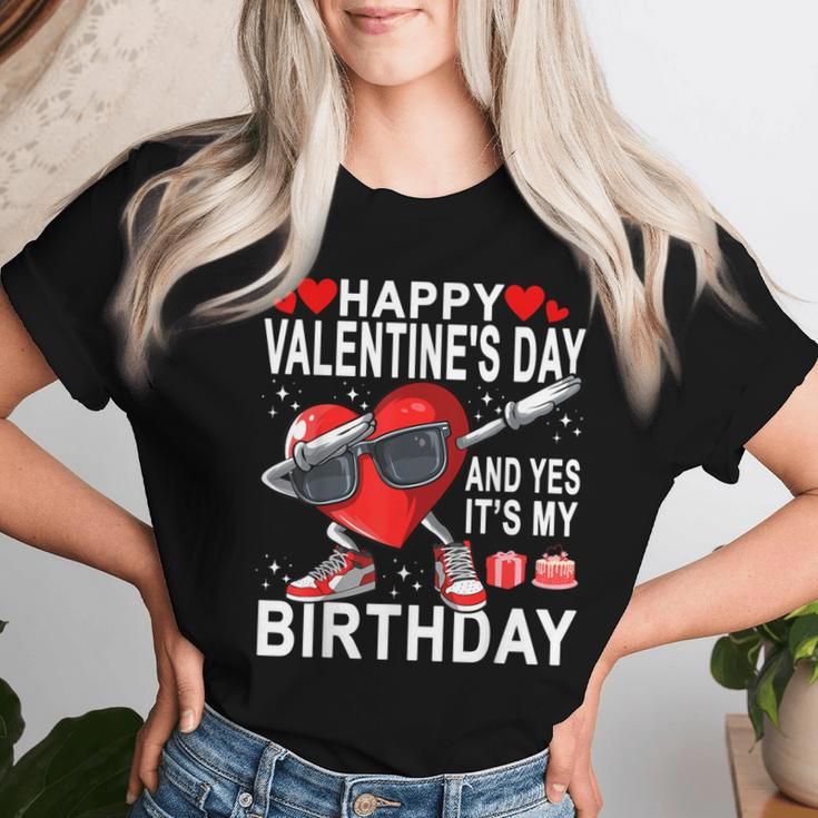 Valentine Birthday Girls Born On Valentines Day Women T-shirt Gifts for Her