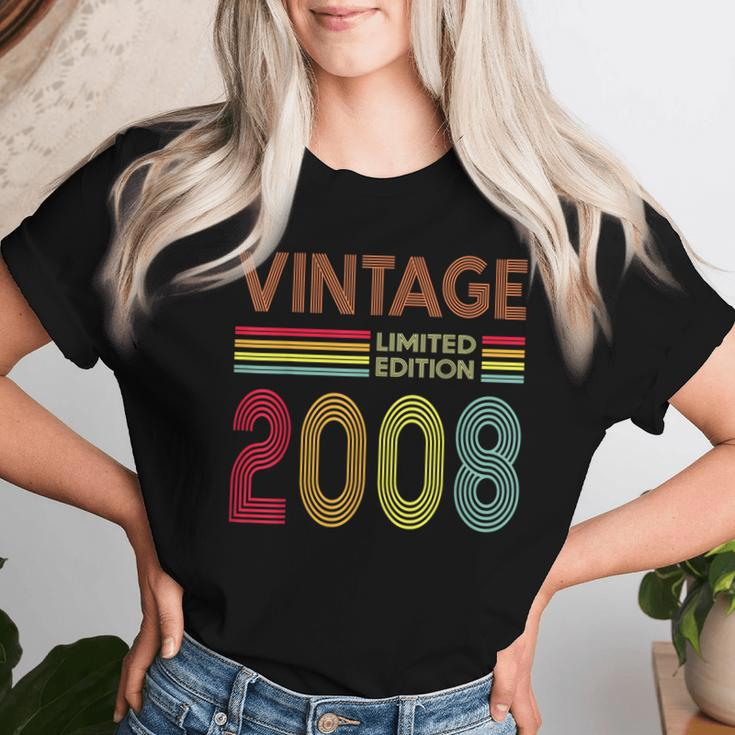 Vintage 2008 16 Years Old Boys And Girls 16Th Birthday Women T-shirt Gifts for Her