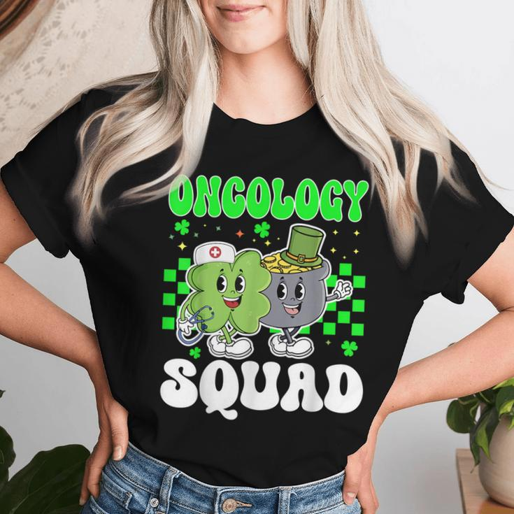 Vintage Lucky Oncology Squad Nurse St Patrick's Day Team Women T-shirt Gifts for Her
